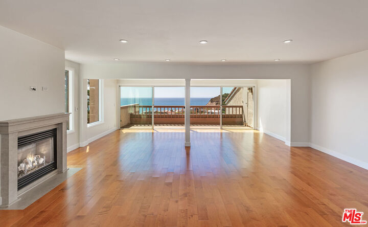 Property Photo:  23914 De Ville Way  CA 90265 