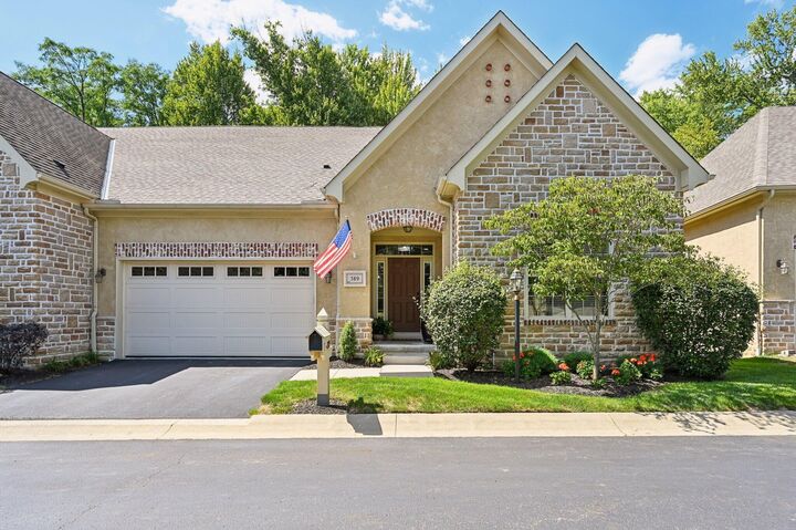 389 Ridgemoor Lane  Westerville OH 43082 photo