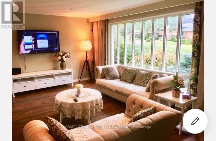Photo de la propriété:  30 Castlegrove Boulevard  ON M3A 1L1 