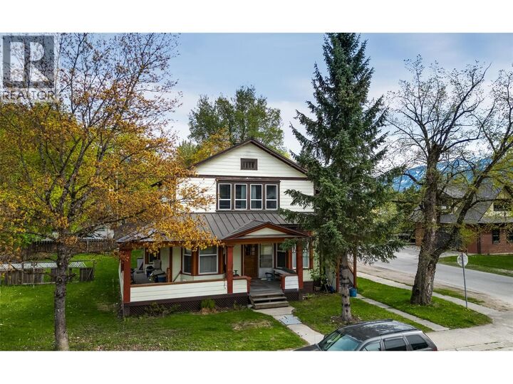 614 Mackenzie Avenue  Revelstoke BC V0E 2S0 photo