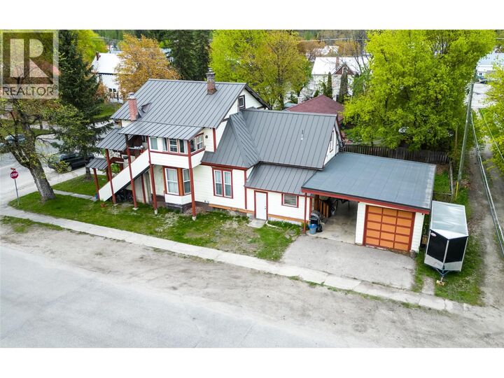 614 Mackenzie Avenue — photo 1