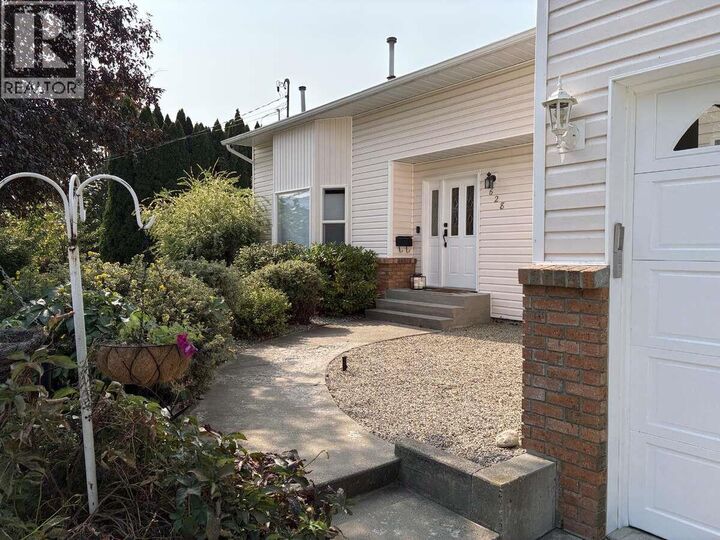 Property Photo:  2628 6th Avenue  BC V1N 2W2 