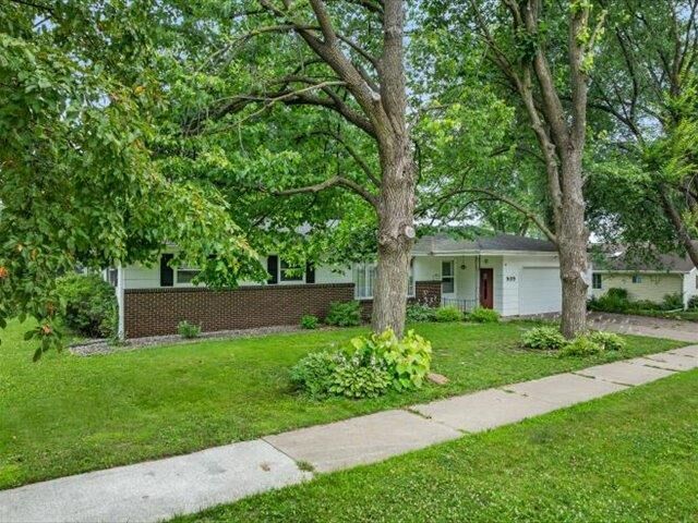 Property Photo:  509 East Franklin Street  WI 54449