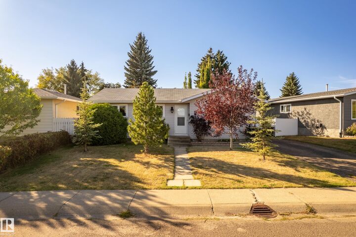 Property Photo:  14524 21 Street NW  AB T5Y 1T8 