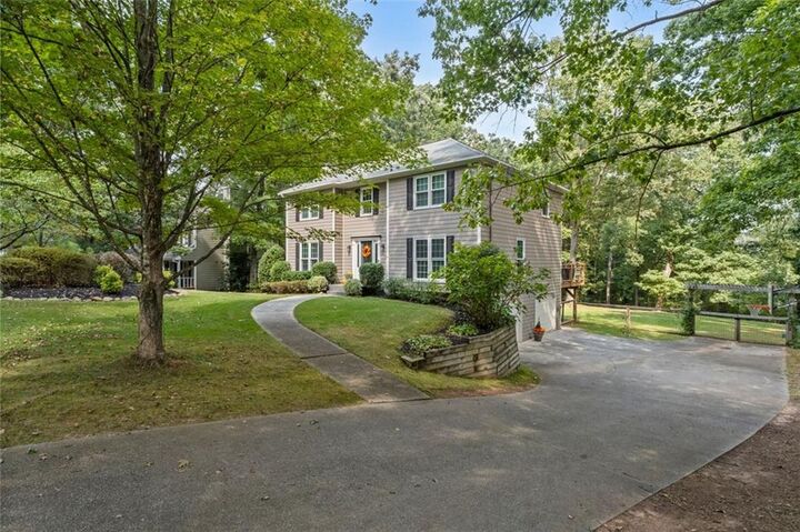 Property Photo:  4717 Crest Knoll Drive SE  GA 30126 