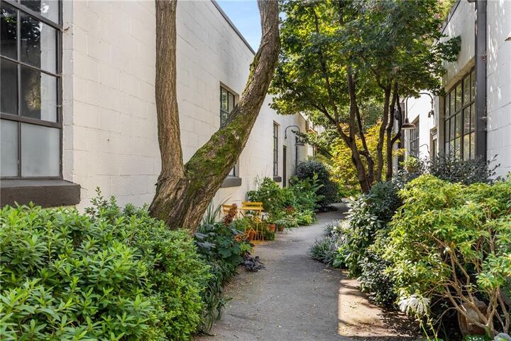 834 Dekalb Avenue D  Atlanta GA 30307 photo