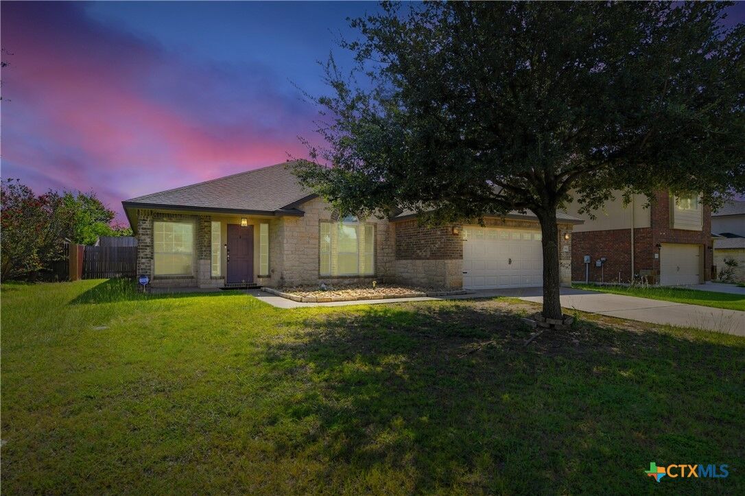 Property Photo:  1513 Starlight Drive  TX 76502 