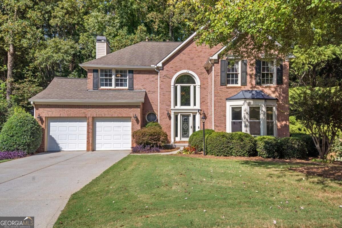 Property Photo: 1895 Oak Tree Hollow GA 30005