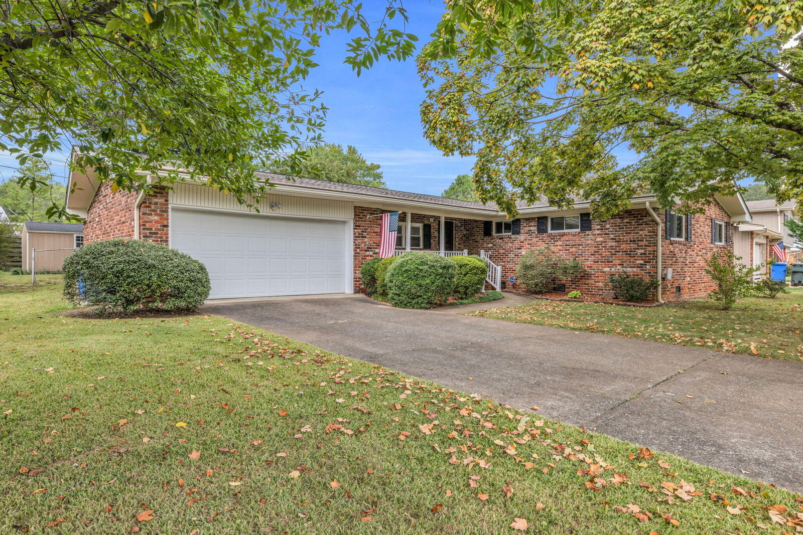 Property Photo: 1111 Plaza Drive TN 37343