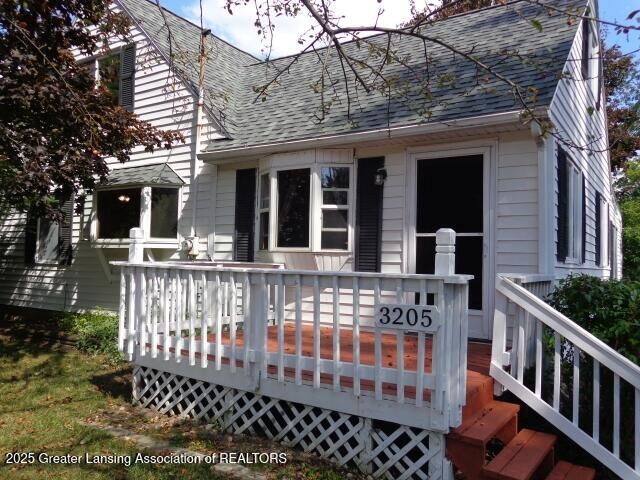 Property Photo: 3205 Aurelius Road MI 48910