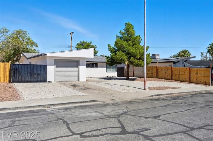 Property Photo: 3917 Alou Drive NV 89110