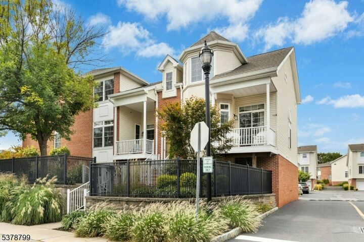 Property Photo:  500 Maple Ct  NJ 07027 