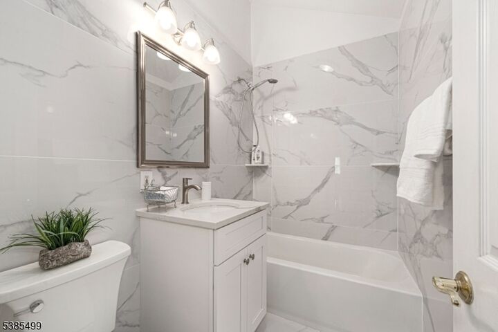 Property Photo:  86 Camden Rd  NJ 07054 