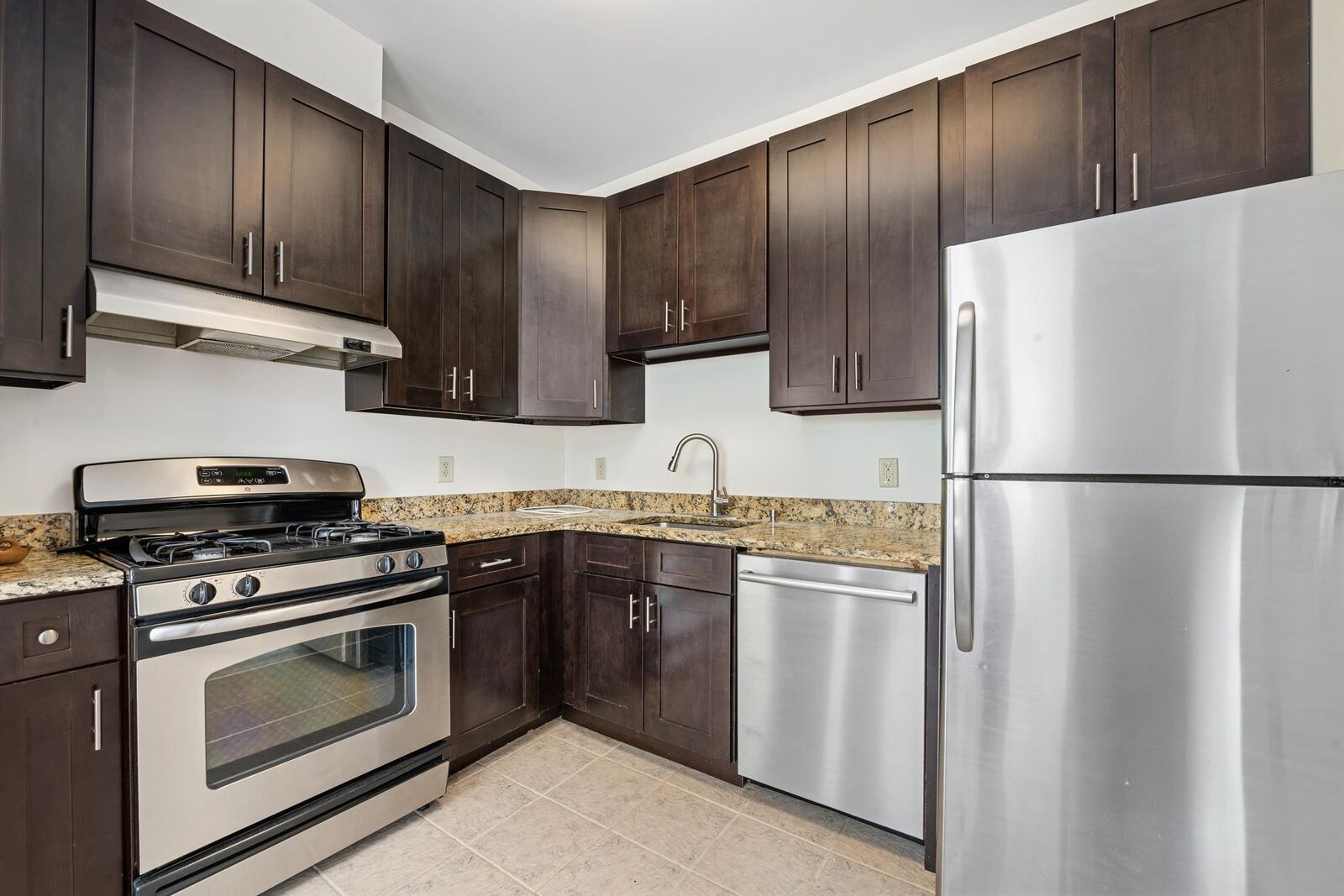 Property Photo:  71 North St 204  NJ 07307 