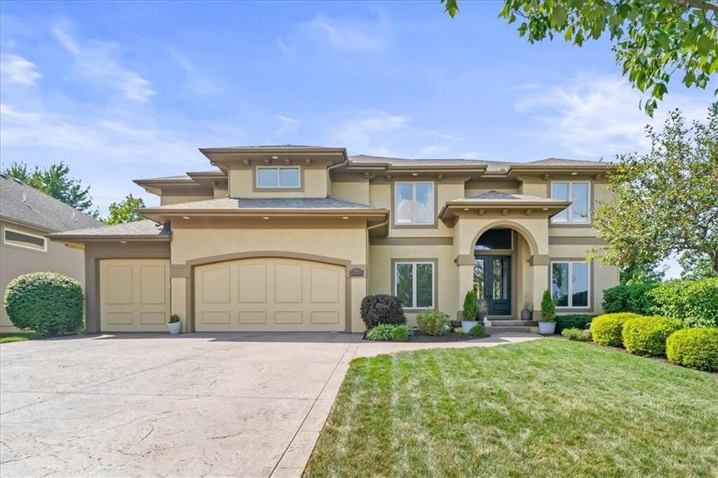 Property Photo:  5004 Haskins Street  KS 66216 