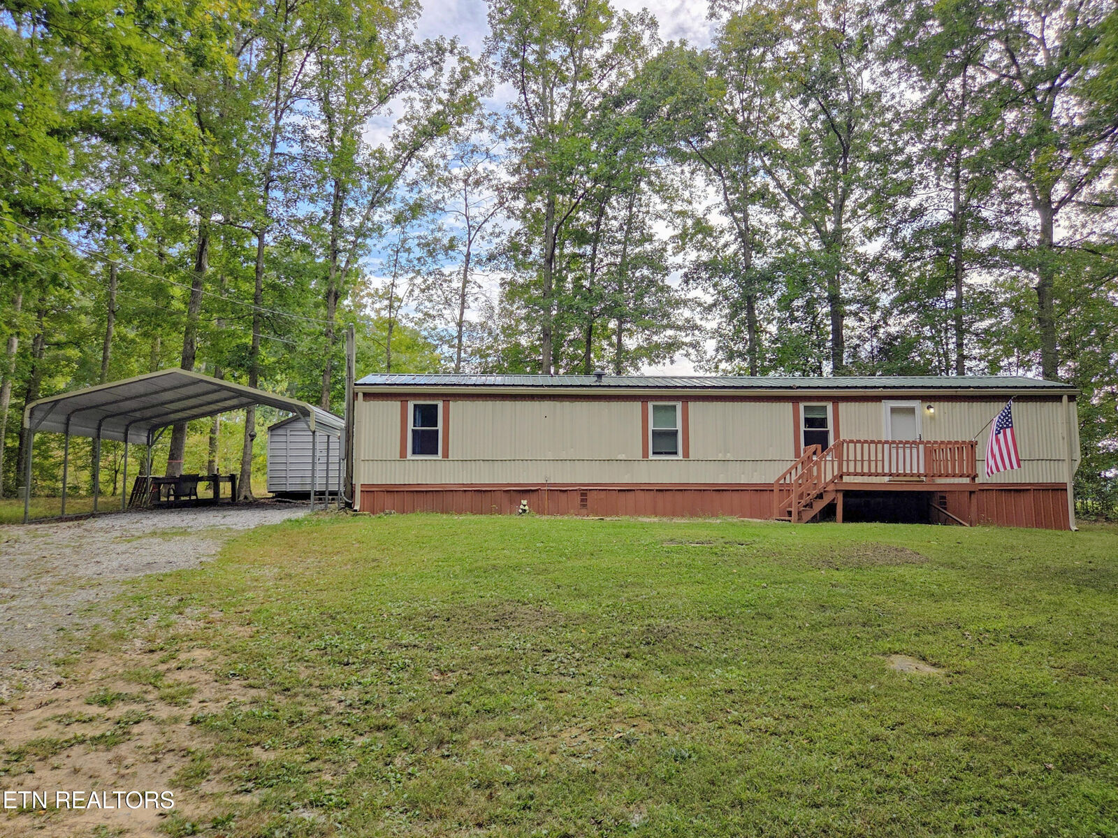 Property Photo:  1100 Gray Fox Drive  TN 38571 