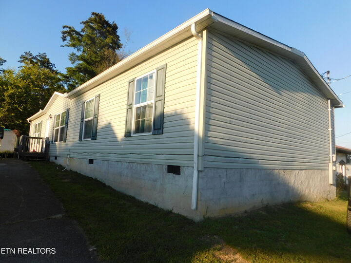 296 N Illinois Ave  Oak Ridge TN 37830 photo