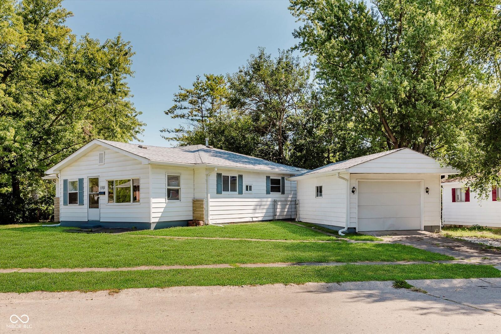 Property Photo:  1701 S Drexel Avenue  IN 46203 