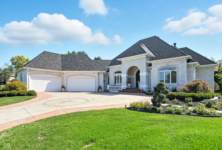 Property Photo:  1939 Eagle Trace Drive  IN 46143 