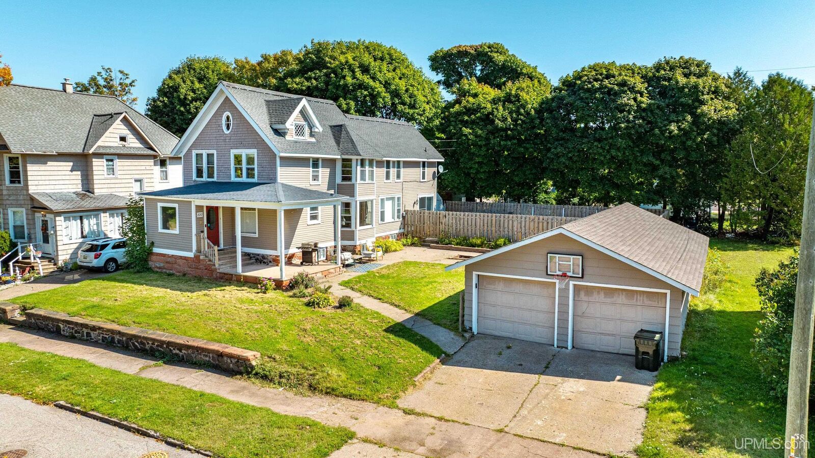 Property Photo: 220 Iroquois Street MI 49913