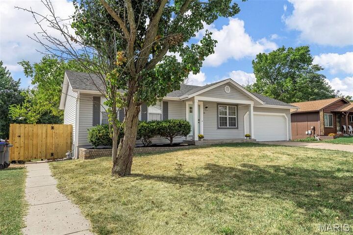 Property Photo: 16 Fort Zumwalt Drive MO 63366