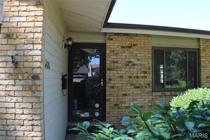 Property Photo:  3424 Colgate Place  IL 62040 
