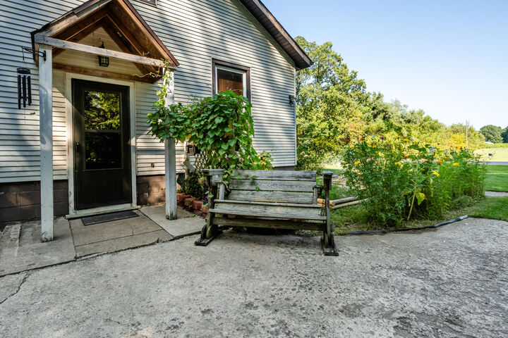 Property Photo: 1192 N Benton Center Road MI 49022