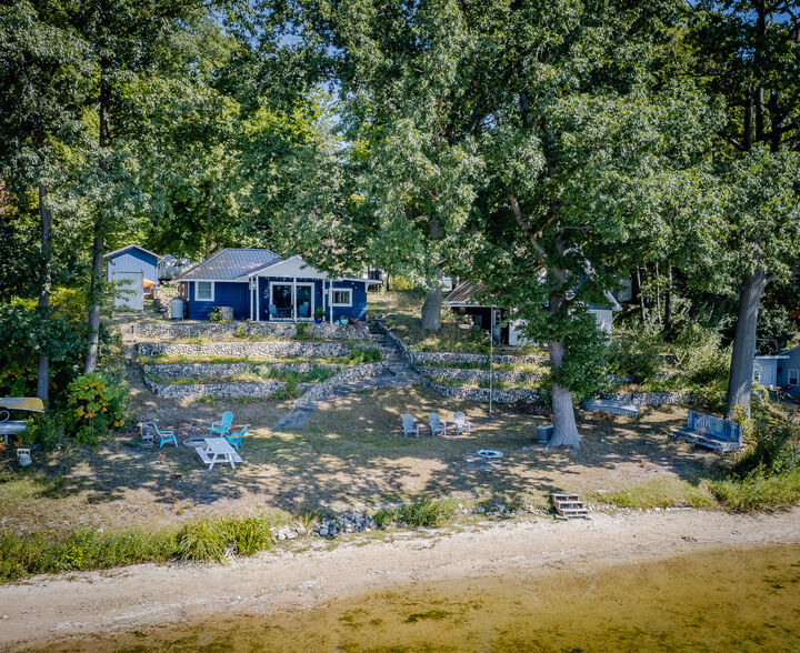 6645 S Lorne Drive  Pentwater MI 49449 photo