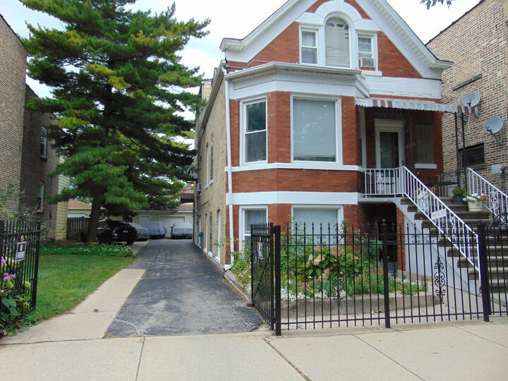 Property Photo:  2848-50 N Ridgeway Avenue  IL 60618 