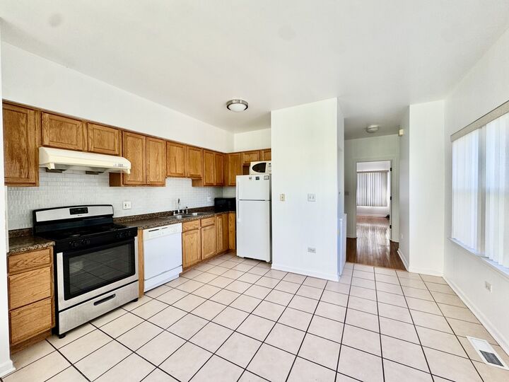 Property Photo:  2237 S Stewart Avenue  IL 60616