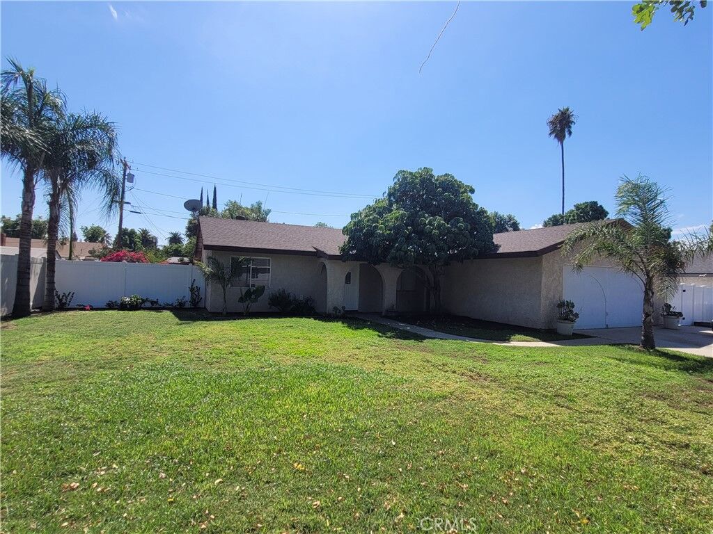 Property Photo: 8614 Hoffman Avenue CA 92504
