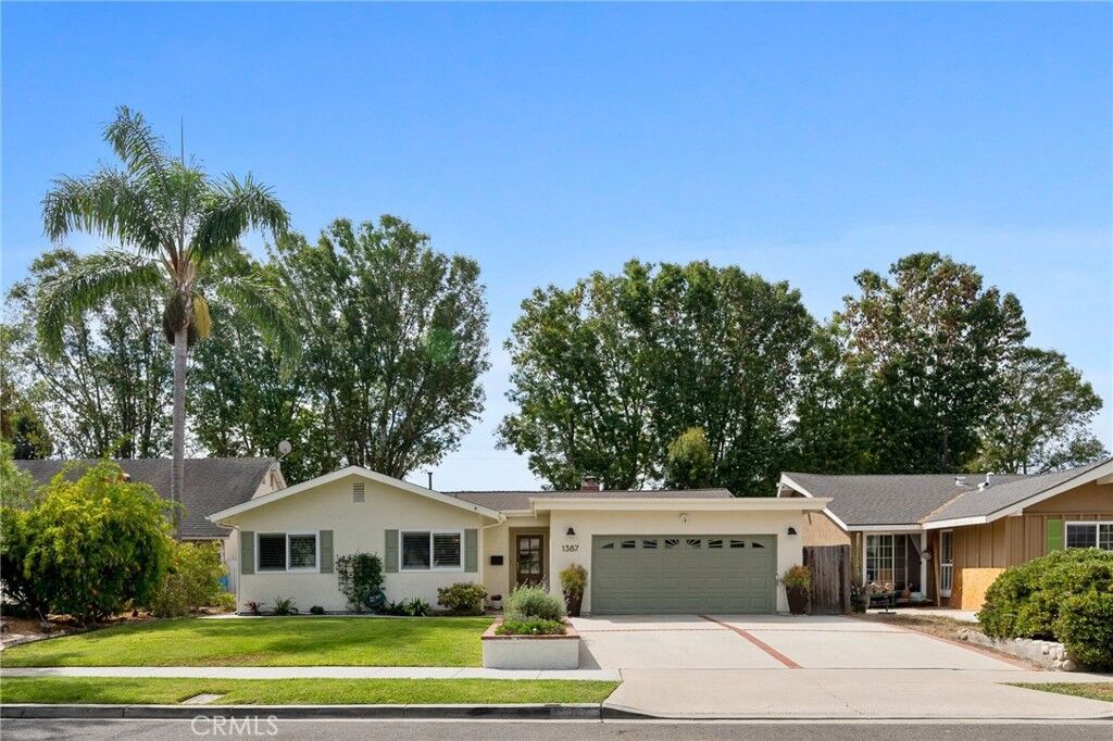 Property Photo: 1387 Garlingford Street CA 92626