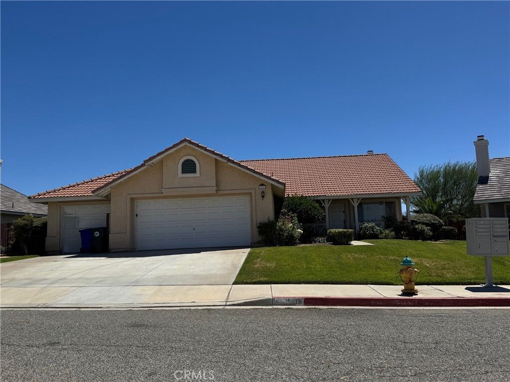 Property Photo: 15103 Laurelwood Place CA 92394