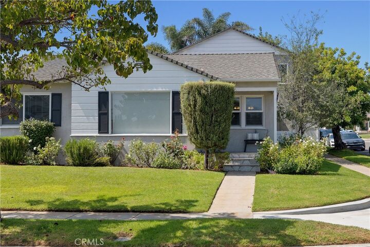 Property Photo: 2209 Faymont Avenue CA 90266