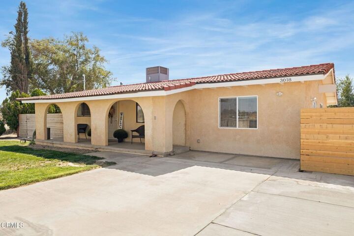 Property Photo: 3018 E Avenue H4 CA 93535