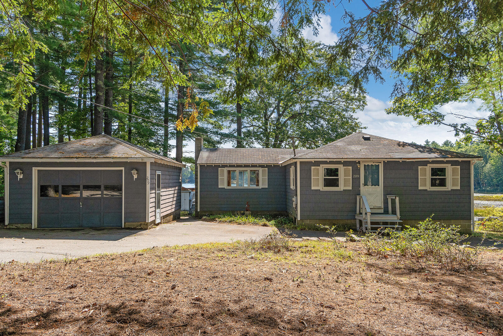 Property Photo:  209 Loop Road  ME 04001 
