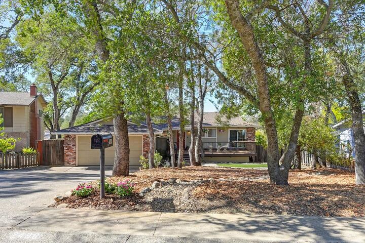 Property Photo:  2498 Starmount Way  CA 95762 