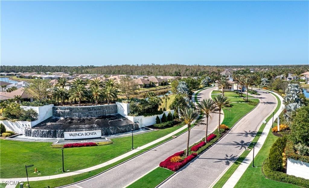 Property Photo:  16342 Vivara Place  FL 34135 