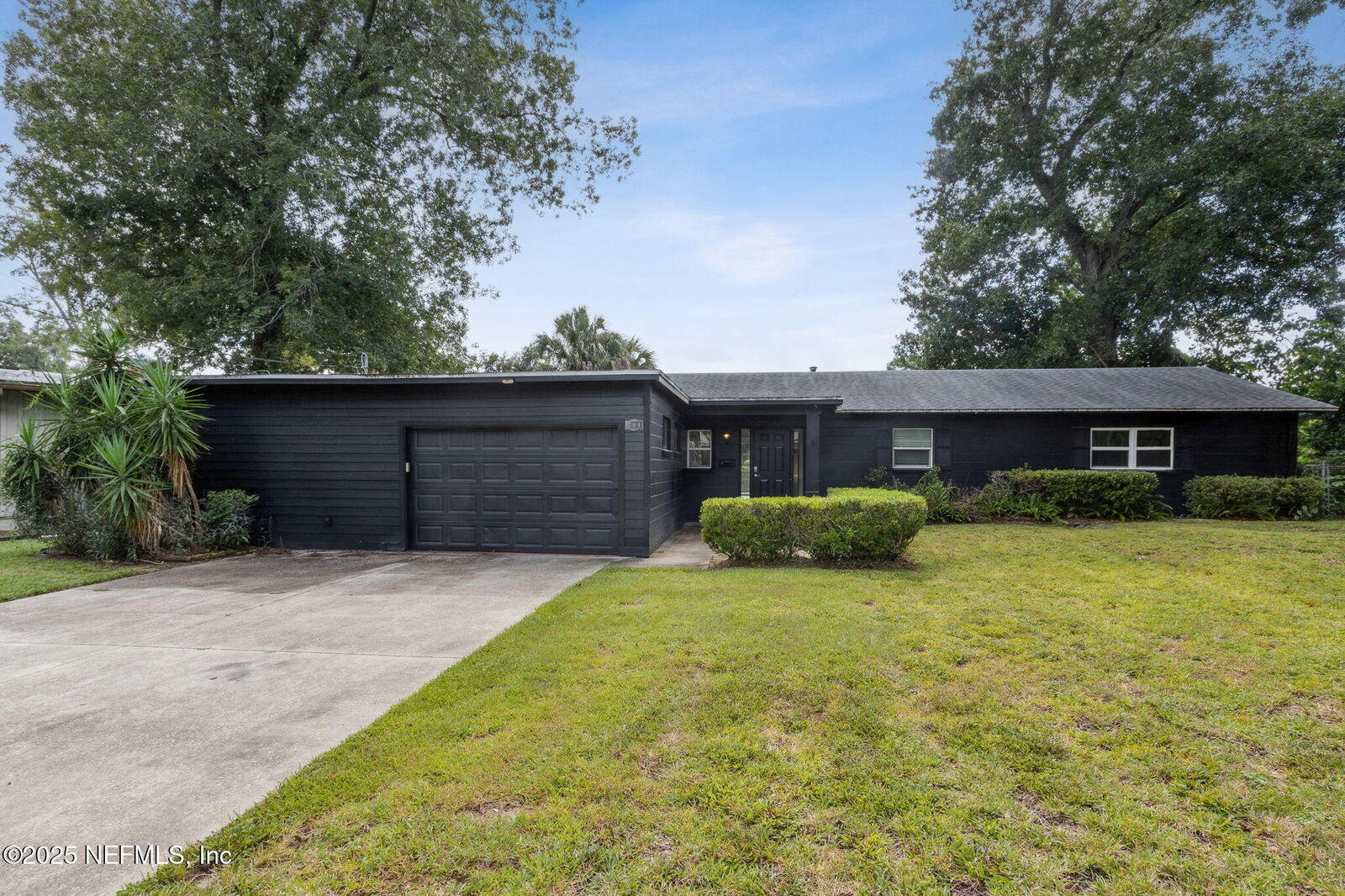 Property Photo:  704 Seabrook Cove Road  FL 32211 