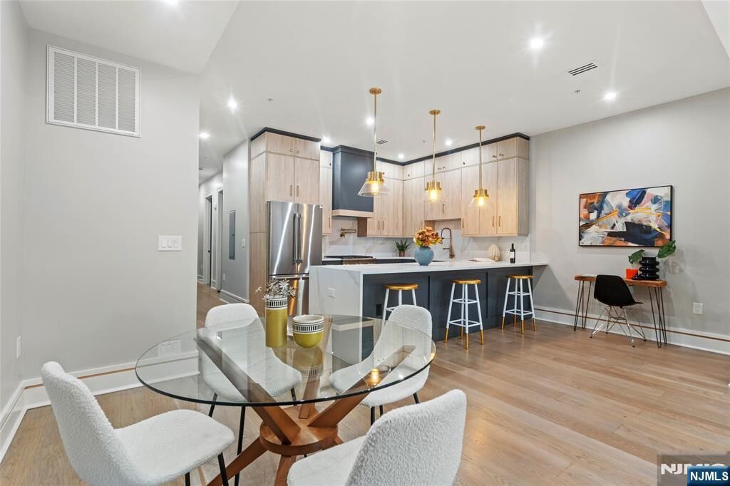 Property Photo:  619 Palisade Avenue C  NJ 07307 