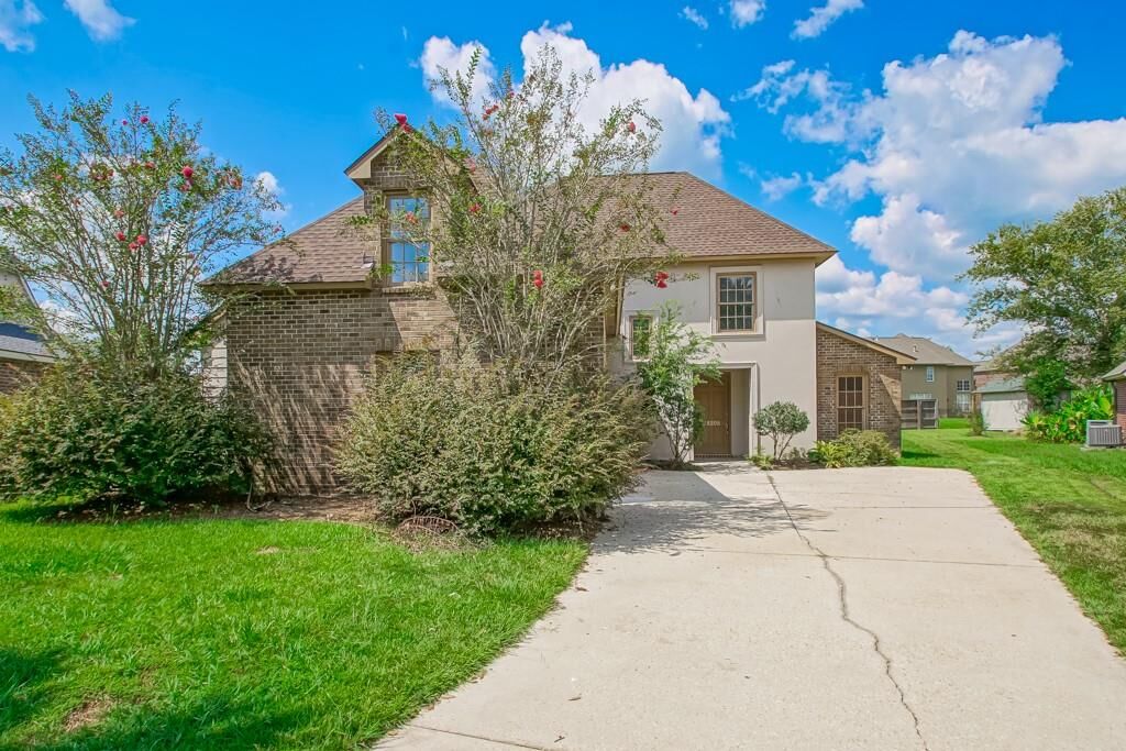 Property Photo: 18205 Pine Ridge Drive LA 70769