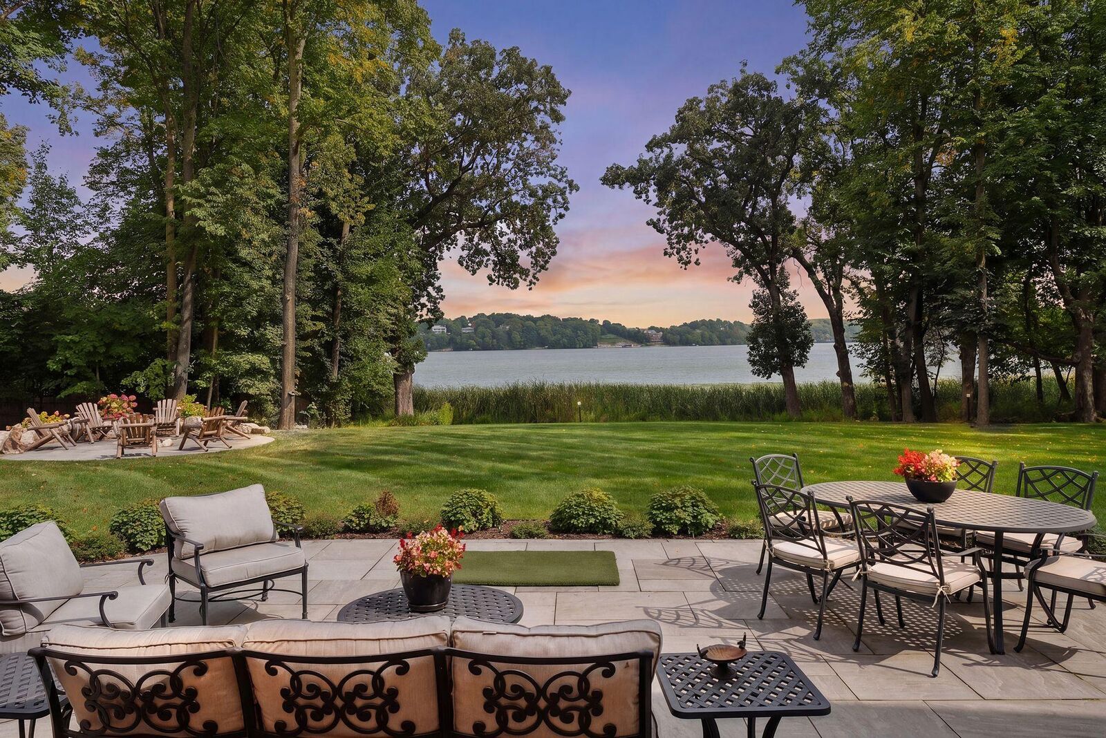 Property Photo:  3698 Woodland Cove Parkway  MN 55331 