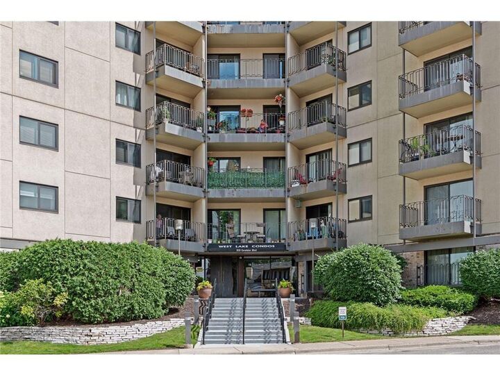 Property Photo: 3131 Excelsior Boulevard 202 MN 55416
