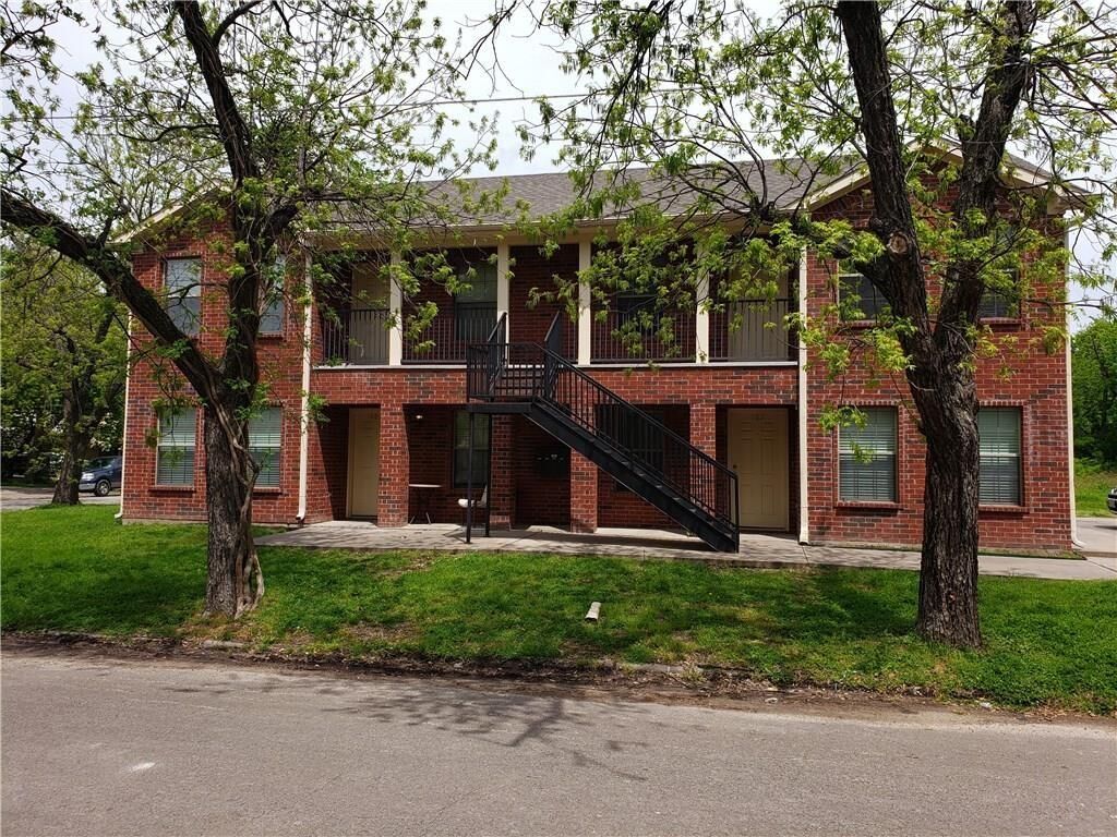Property Photo:  1618 Bois D Arc Street 202  TX 75428 