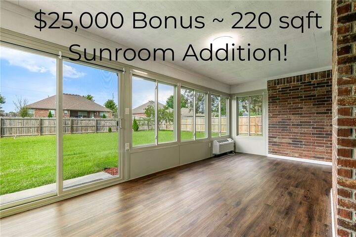 Property Photo:  4202 SW Limestone Avenue  AR 72712 