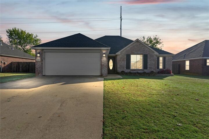 Property Photo:  6003 S 36th Street  AR 72758 