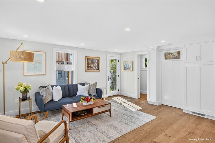 Property Photo:  10 Bradford Street Unit 4  MA 02657 