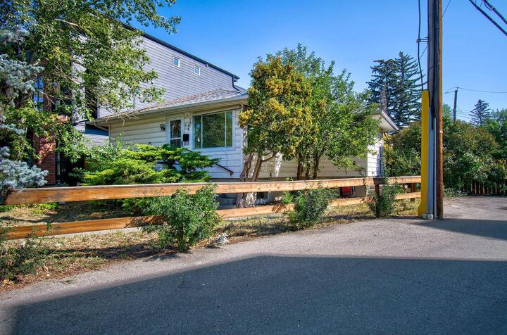 Property Photo:  514 30 Street NW  AB T2N 2V3 