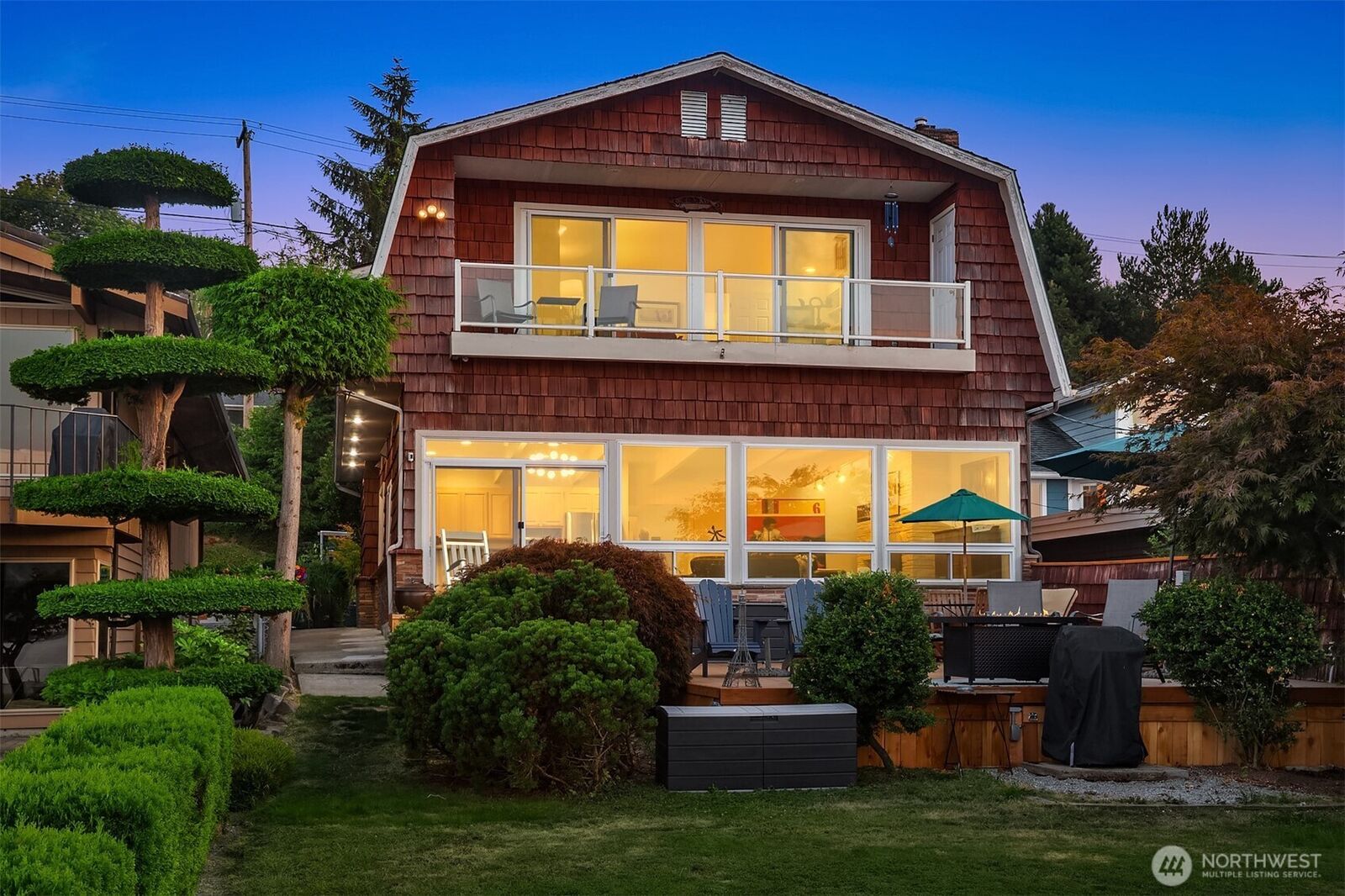 Property Photo:  10116  Rainier Avenue S  WA 98178 