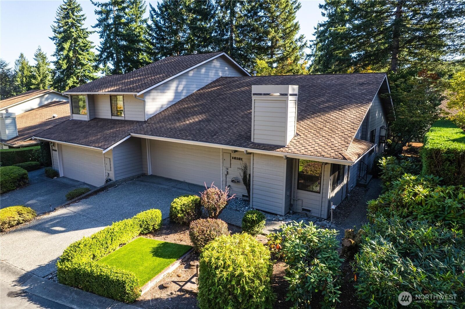 Property Photo:  16181 SE 33rd Circle  WA 98008 